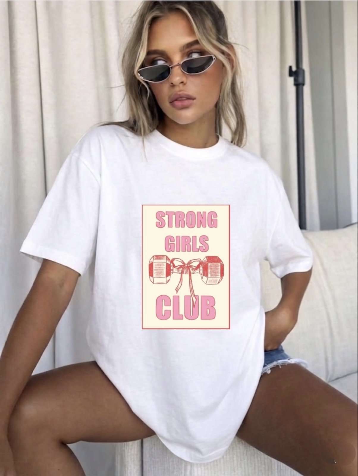 T-shirt Strong Girls Club
